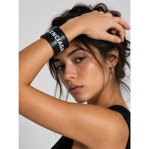 BALENCIAGA Black Textured Leather Cycle Bracelet Unisex